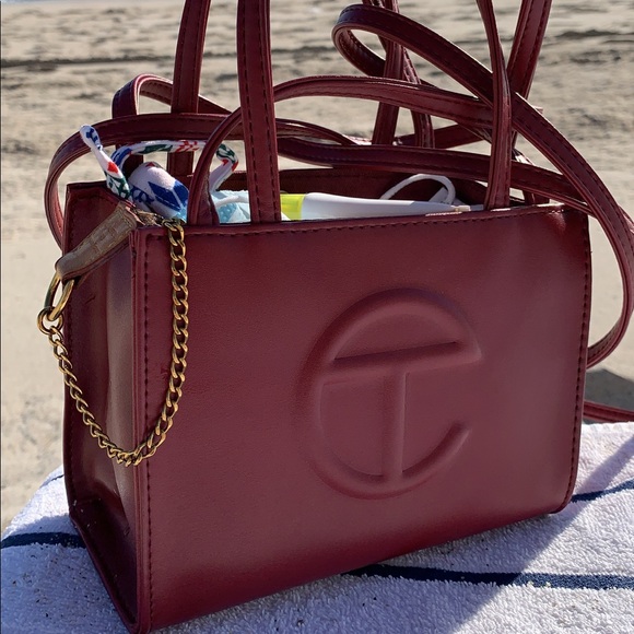 OxBlood Telfar SMALL - Picture 3 of 8